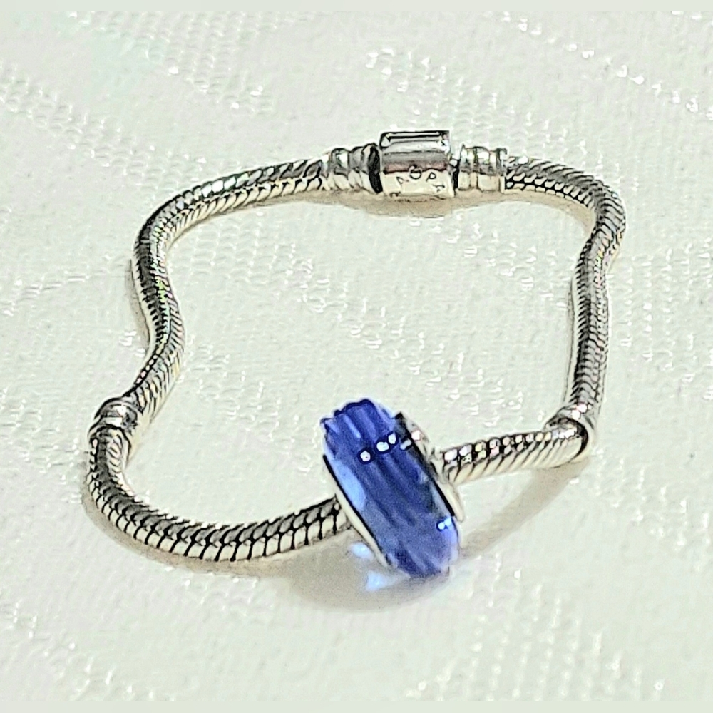 Authentic Pandora Bracelet & 1 Pandora Charm Size 7.5